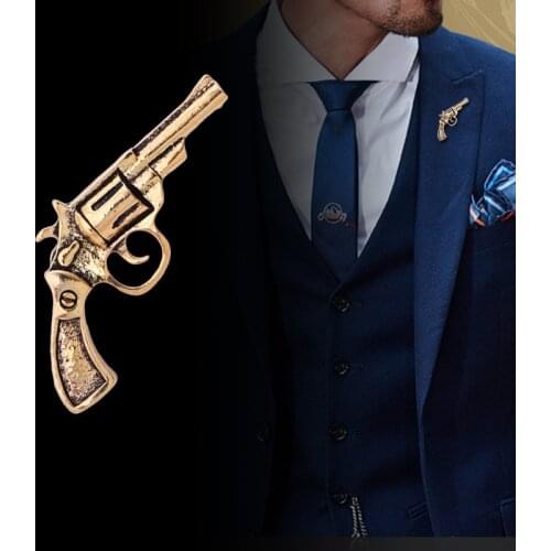 2020 New Vintage Metal Gunshape Brooch pin Mens Coat Suit Lapel Pins and Brooches Corsage Bandge Clothing Accessories