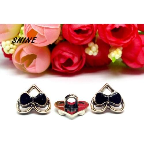 30PCs Plastic Sewing Buttons Scrapbooking Heart Single Hole Bowknot Pattern 14x13mm Costura Botones Decorate bottoni botoes