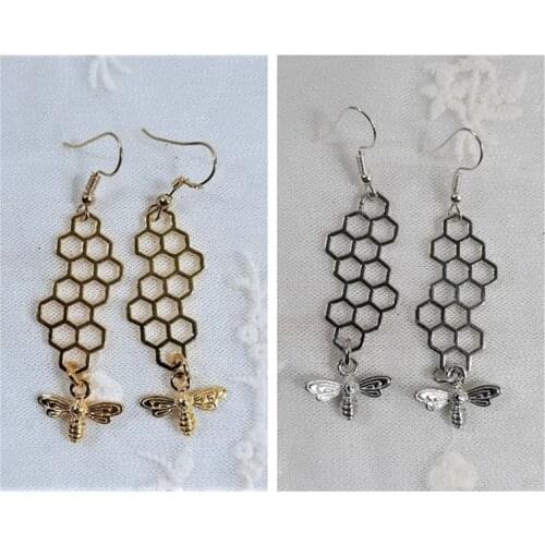 2021 Trend Fashion Bee and Honeycomb Dangle Earrings 2 Color Womans Retro Jewelry Creative Gifts For Friends