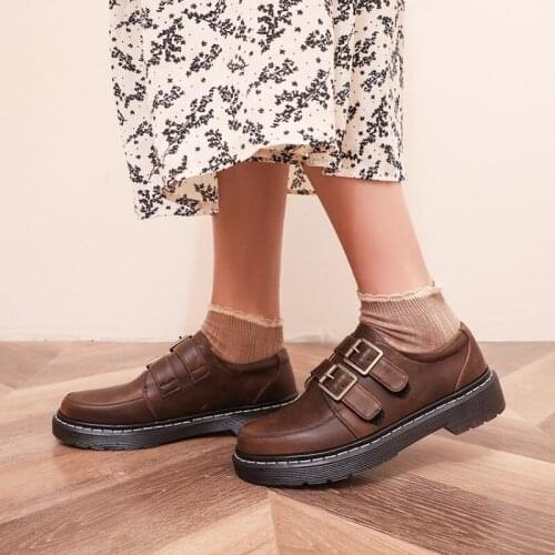 Womens Round Toe Retro Mary Janes Japanese School Belt Buckle Chunky Low Heel Girls Cosplay Shoes Wingtip Retro Brogues Preppy
