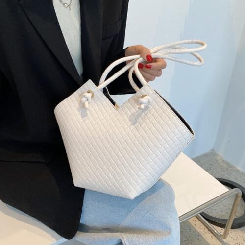 Fashion Lingge Shoulder Bag Large Capacity Weave Crossbody Bag Women Leather Subaxillary Bags Brand Phone Pack Female Purse