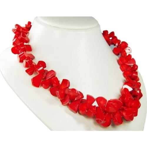 Coral Necklace IN Abgeflachte Drop Polished And Attractive Strung