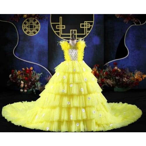 Flower Girl Dresses Illusion Sleeveless O-Neck Tulle Lace Appliques Crystal Princess Floor-Length Yellow Kids Party Gown H576
