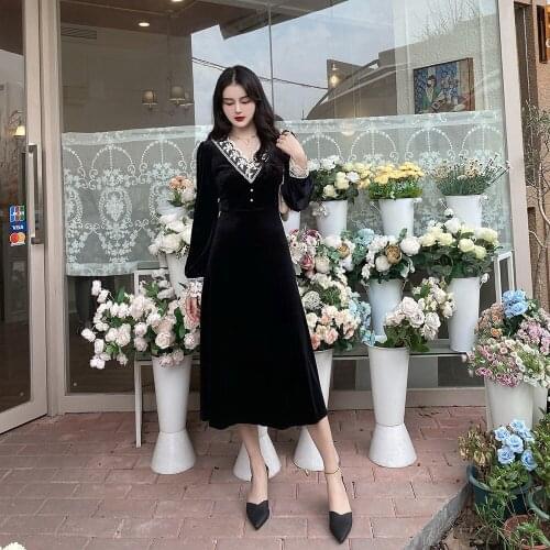 Large Size 4XL Women Autumn Winter Elegant Hepburn Style Gold Velvet Temperament Dress Female Retro Lace Trim Little Black Dress