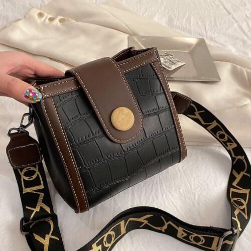 Womens Stone Pattern Bucket Bag Trendy Designer Shoulder Crossbody Bag Female Brand Handbags Wide Shoulder Strap Small Handbag