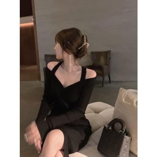 Halter neck long-sleeved knitted dress womens spring and winter new sexy black dress irregular split sexy dresses
