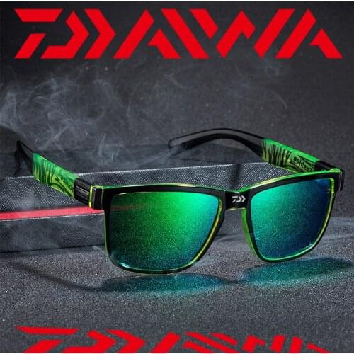 2020 Daiwa Mens Fashion Fishing Sunglasses Outdoor Mountaineering Frame Colorful Polarizer Driving Goggles