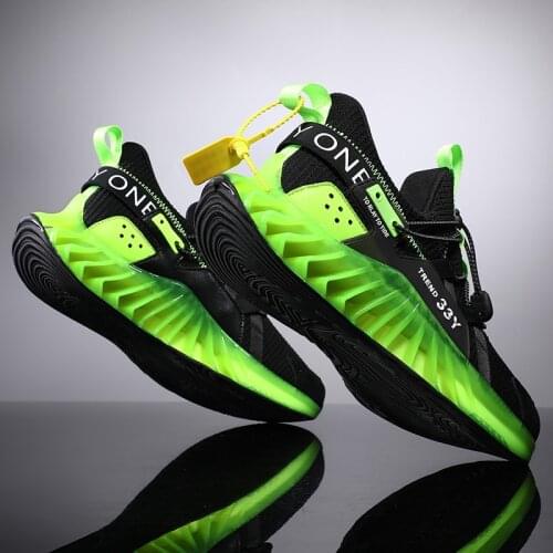 Trendy Blade Running Shoes for Men Breathable Mesh Reflective Sneakers Antiskid Damping Outsole Sport Shoes Training