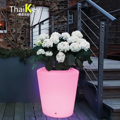 Outdoor Garden Colour Changing Plastic Led Light Flower Pot Large Plastic FlowerPots View larger 16 RGB Color Remote Planter POT