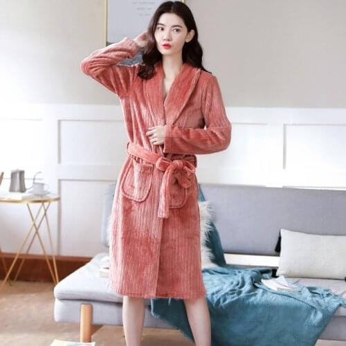 2021 Night Dress Kimono Women Bathrobe Flannel Robe Womens Winter Thicken Warm Soft Plush Shawl Bathrobe Long Sleeved Robe Coat
