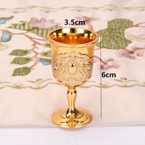 Retro Creative Small Beverage Wine Cup Gold European Style Goblet Home Bar Liquor Cup High Grade Dining Bar Barware Gifts