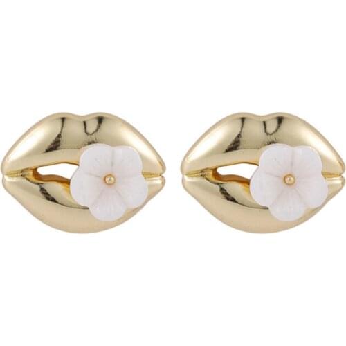 New Sexy Shell Flower Lips Earrings Womens Simple and Small Personality Ear Stud 2020 New Trend Stud Earrings Womens Sparkling