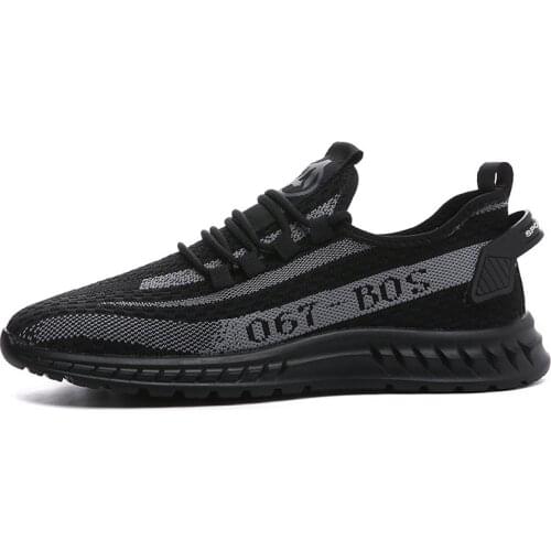 Sports Shoes Mens 2021 Summer Breathable Mens Shoes Non-slip Wear-resistant Fashion Casual Black Mesh Lace-up Running Shoes