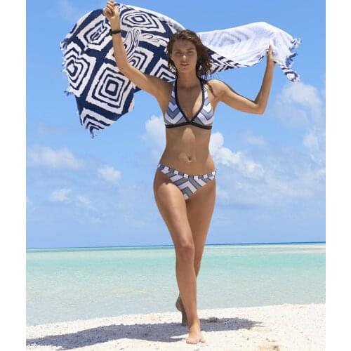 RC Stand. Towel Beach Bazaar