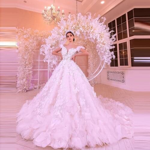 Luxury Dubai Wedding Dresses Swag Sleeves V Neck Sexy Strapless Flower Lace Ball Gown Bridal Wedding Gowns Plus Size