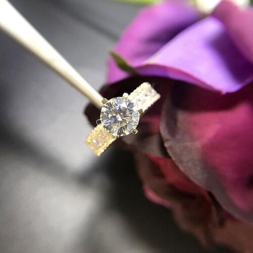 Solid 18K Yellow Gold 1ct DF Color Round Moissanite Ring Lab Diamond Engagement Ring National Certificate For Women