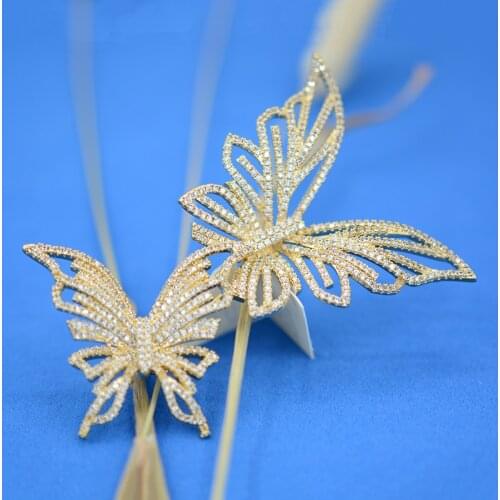 Blucome Fashion Butterfly Shape Brooches Crystal Copper Corsage Suit Scarf Hat Pins for Women Girls Clothes Accessories Gifts