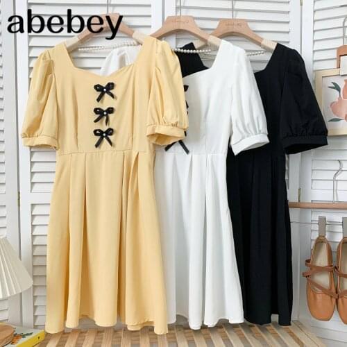 Vintage turn-down collar puff sleeve Dress bow pearl chain decoration high waist pleated solid A-line Dress 2021 New Summer