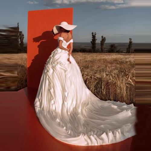 2021 Ruffles Satin Wedding Dressing Gowns Cap Sleves Pleated Flouncing Custom Made Arabic Wedding Dresses For Bridal