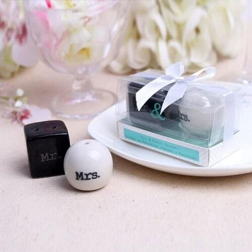 6SETS Black and White Ceramic Seasoning Pot Mr&Mrs Salt & Pepper Shakers Wedding&Bridal Shower Favors