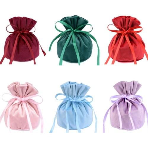 5pcs/lot 13x15cm Velvet Yarn Wedding Gift Bags Europe Chocolate Candy Package Bag Velvet Drawstring Jewelry Packaging Pouches