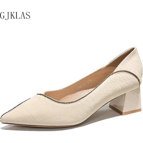 Pointed Toe Women Shoes Kitten Heels Apricot Black Sexy Elegant Pumps Bling Shoe Chunky Heels New Slip on Dress Wedding Shoes