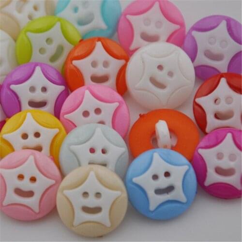 100Pcs 14mm Star Child Clothes DIY Sewing Appliques Plastic button PT56
