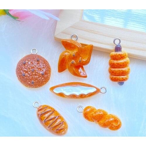 10Pcs New Resin Mini Simulation Pendant Bread Flat Back Cabochon Scrapbook Kawaii DIY Embellishments Accessories Q18
