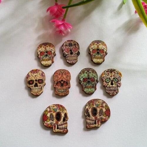 50pcs Wooden Sewing Button Scrapbooking Button mix Skull Pattern buttons Scrapbooking Crafts botones de madera