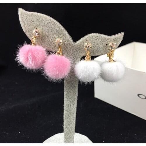 Winter Fashion Pom Pom Earrings Cute Rabbit Fur Ball Pendientes Ear Clip on Earrings Non Piercing Earrings for No Ear Hole Women