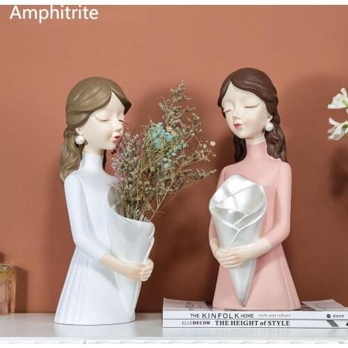 Modern Fashion House Decorations Girls Model Flower Vase Bouquet Elegant Girls Sculptures Resin Ornaments Wedding