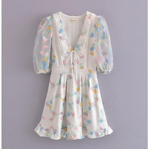 2021 V-neck Ruffle Summer Dress Floral Embroidery Beach Dress Puff Seleve Woman Dress Holiday Vocation Dress