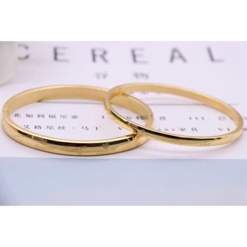 IQPC Bracelets With Pendants