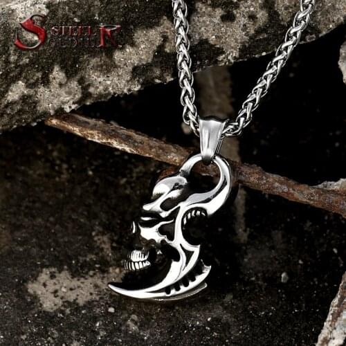 Steel soldier punk Style Moon Shaped Skull Pattern pendant necklace fashion jewelry skull Pendant amulet heavy chain jewelry