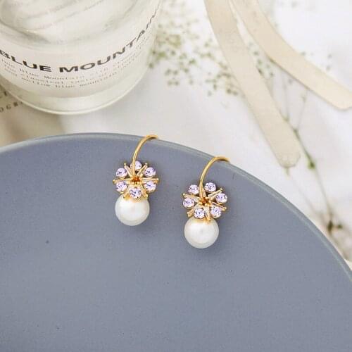 Fashion simple flower pearl dangle earrings Korean temperament niche design sense ins net red stud earrings circle earrings
