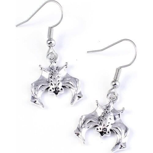 Punk bat earrings nightclub animal bat earrings female halloween gift earrings