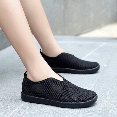 Black Sneakers Women Socks Shoes Old Lady Vulcanized Running Walking Flats Summer Mesh Zapatillas Mujer 2021