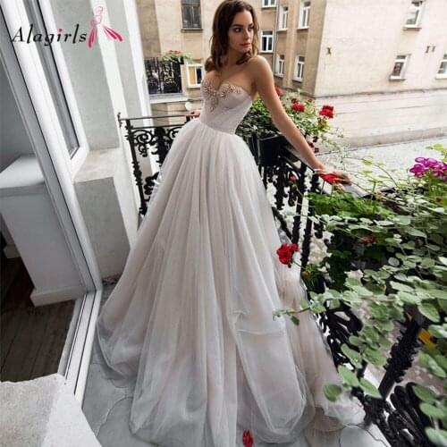 Crystal Beading Boho Wedding Dress A Line Sweetheart Bride Dress Elegant Tulle Bridal Gowns Robe de princesse 2020 Simple Weding