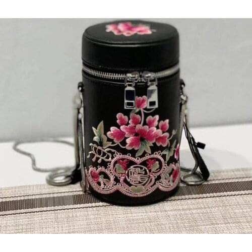 2021 Summer New Ladies Mini Shoulder Bags Retro Embroidery Crossbody Bags Versatile Floral Women Party Small Handbag Sac A Main