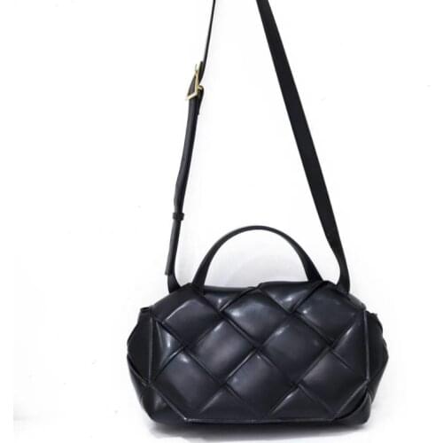 New Design Bag For Women Woven Faux Leather Padded Bread Shoulder Bags With Triangular Buckle Luxury Handbags Lady Messenger Bag
