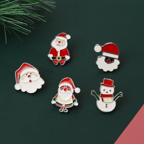 Christmas Brooch Colorful Santa Claus Shoes Carriage Pins Enamel Badge Brooch Charm Jewelry for Xmas Gift Scarf Clip