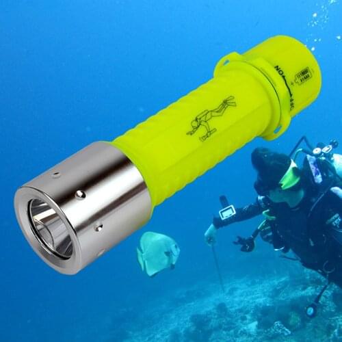 Diving flashlight super bright LED diving light 2000LM Q5 waterproof underwater flash deep diving snorkeling equipment