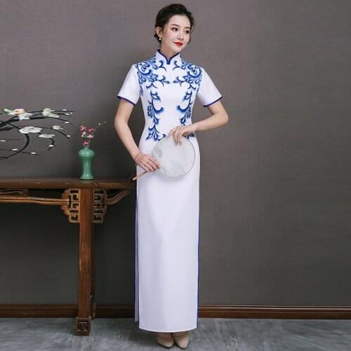 White Elegant Chinese Traditional Wedding Dress Qipao Embroidery Cheongsam Plus Size Women Clothing Long Dresses Evening Costume