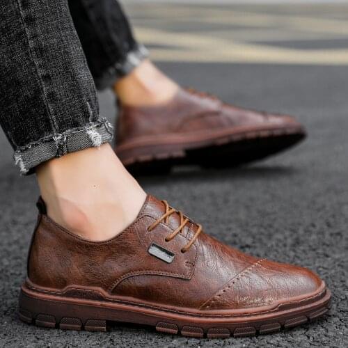 New Handmade Leather Men Casual Shoes Luxury Brand Mens Loafers Fashion Non-slip Black Flat Moccasins Men Sneakers