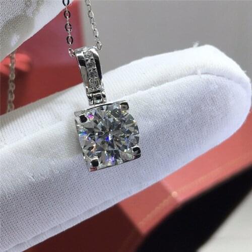 Silver 2 Carat VVS Diamond Test Passed Excellent Cut D Color Moissanite Cow Head Pendant Necklace Female Gift Silver 925 Jewelry