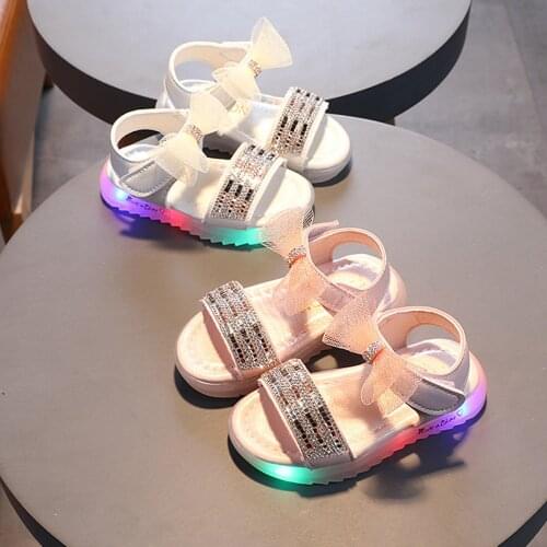 Summer Girls Sandals Fashion Bow LED Luminous Kids Shoes Toddler Baby Girl Princess Crystal Sandal Non-Slip Breathable Sandalias