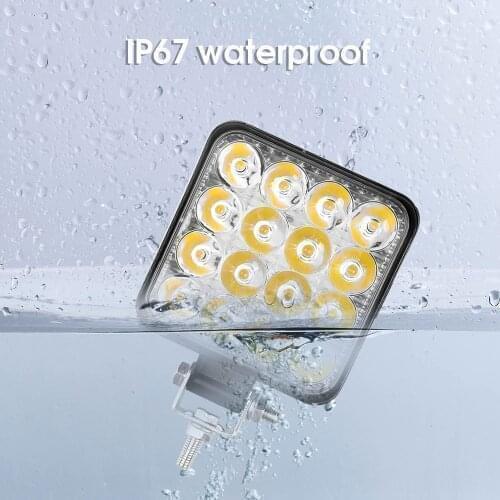 1pcs Car LED Bar Worklight 48W Offroad Work Light 12V Light Fog Lamp 4x4 LED Tractor Headlight Bulbs Spotlight for Truck ATV 4 i