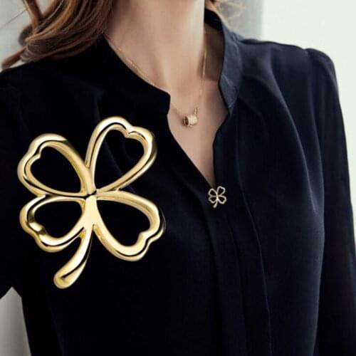 Korean Fashion Leaf Brooch Crystal Snowflake Shirt Neckline Corsage Lapel Pins Luxulry Jewelry Brooches for Women Accessories