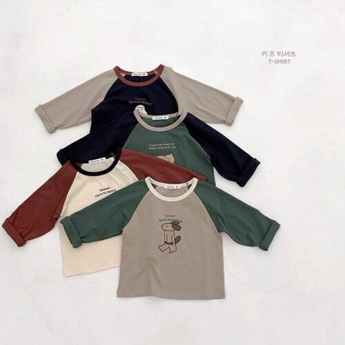 Autumn and winter Korean childrens clothing childrens cartoon printed long sleeve T-shirt boys raglan sleeve bottomed shirt