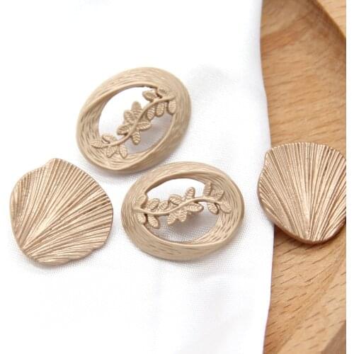 Shell Flower Gold Metal Sewing Women Coat Buttons For Clothing Wedding Shirt Dress Vintage DIY Decorations Accessories Wholesale